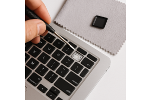 Hoe laptoptoetsen te verwijderen: een stapsgewijze handleiding